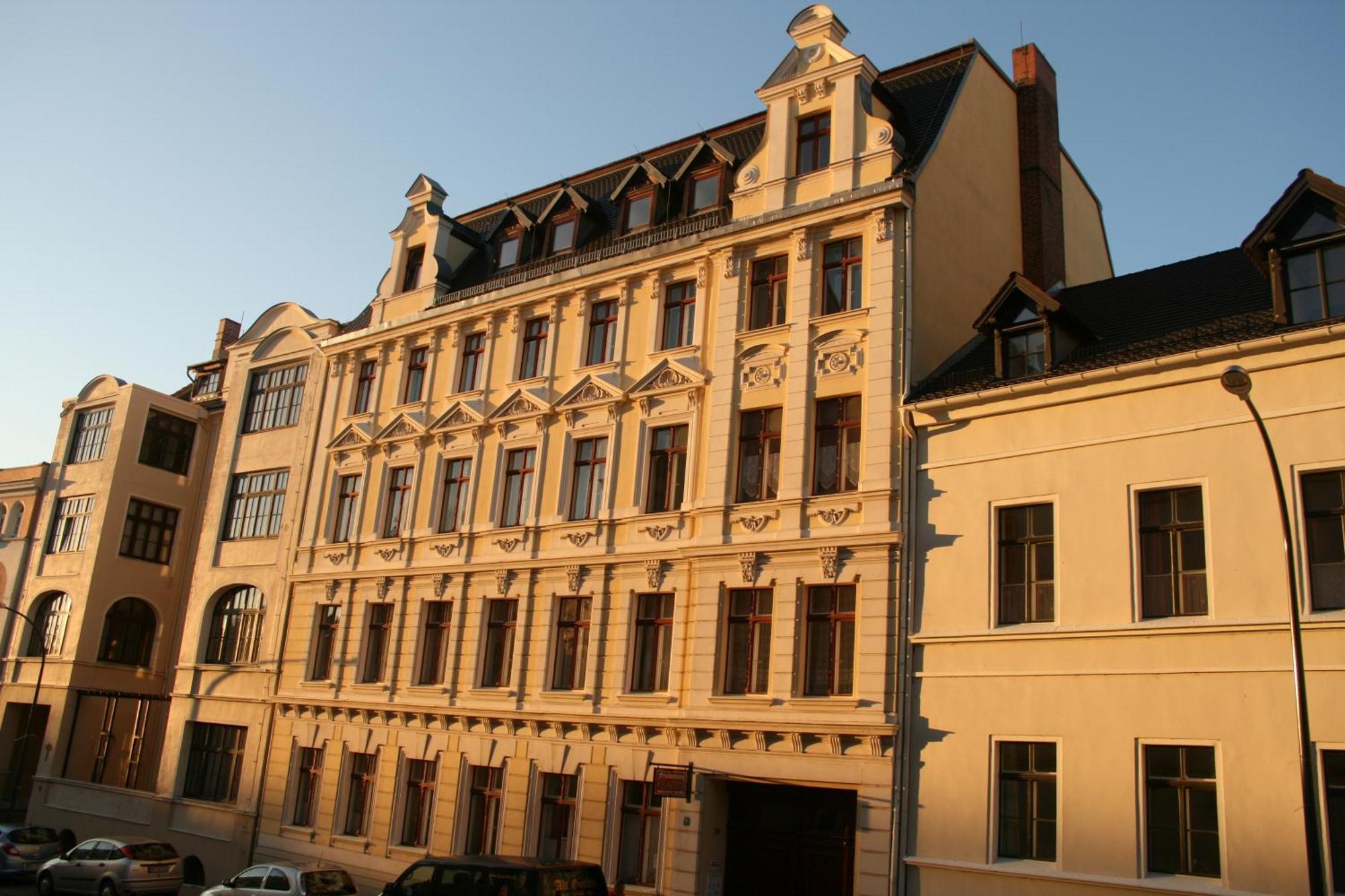 Апартаменты Haus Gruenderzeit Гёрлиц Экстерьер фото